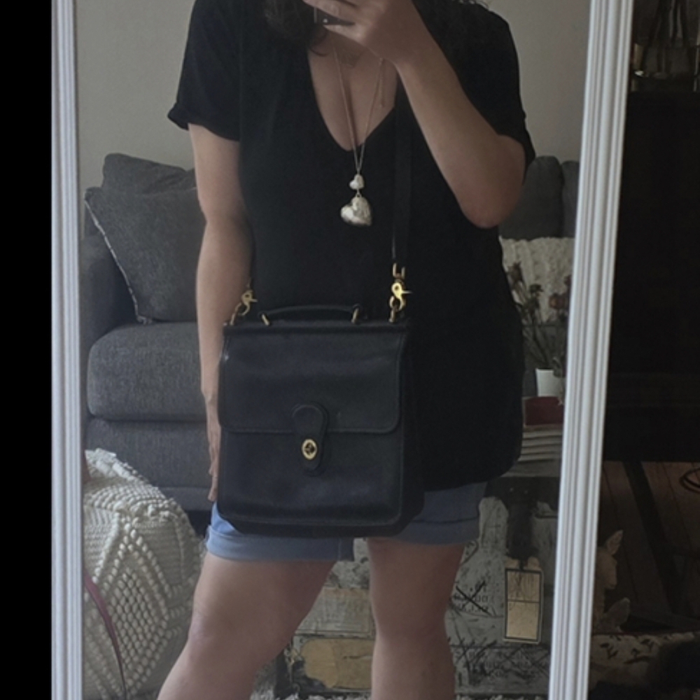 Coach Black Classic Vintage Willis Top Handle Crossbody EUC 9927 Authenticated